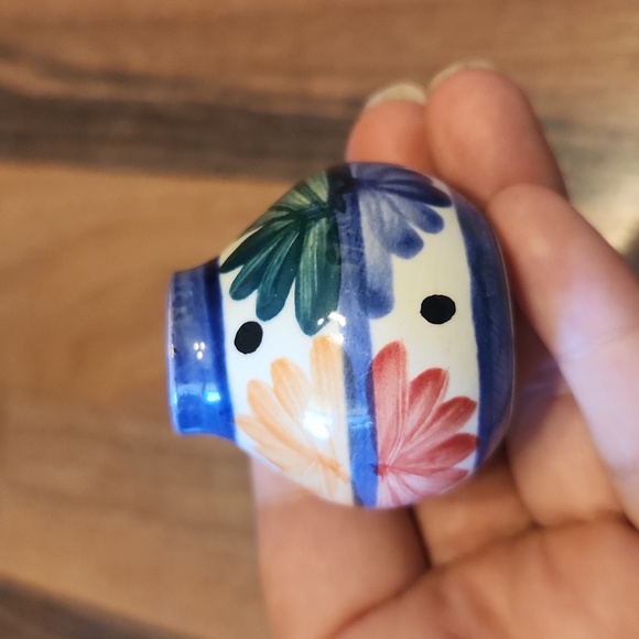 Arte Giancarlo Honduras Hand Painted Mini Flower Bud Vases, Set of Three - Picture 7 of 15